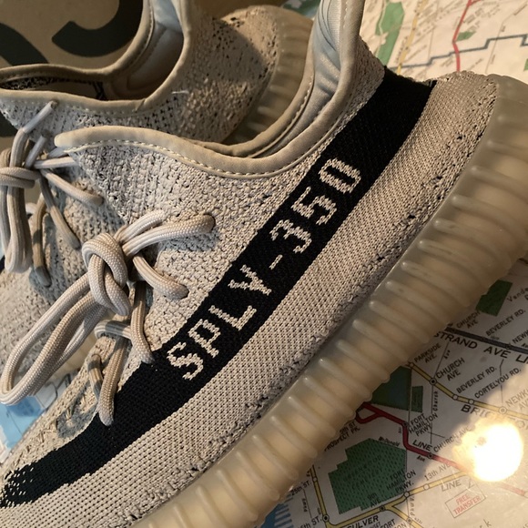Yeezy Boost 350 V2 Slate - Picture 3 of 8